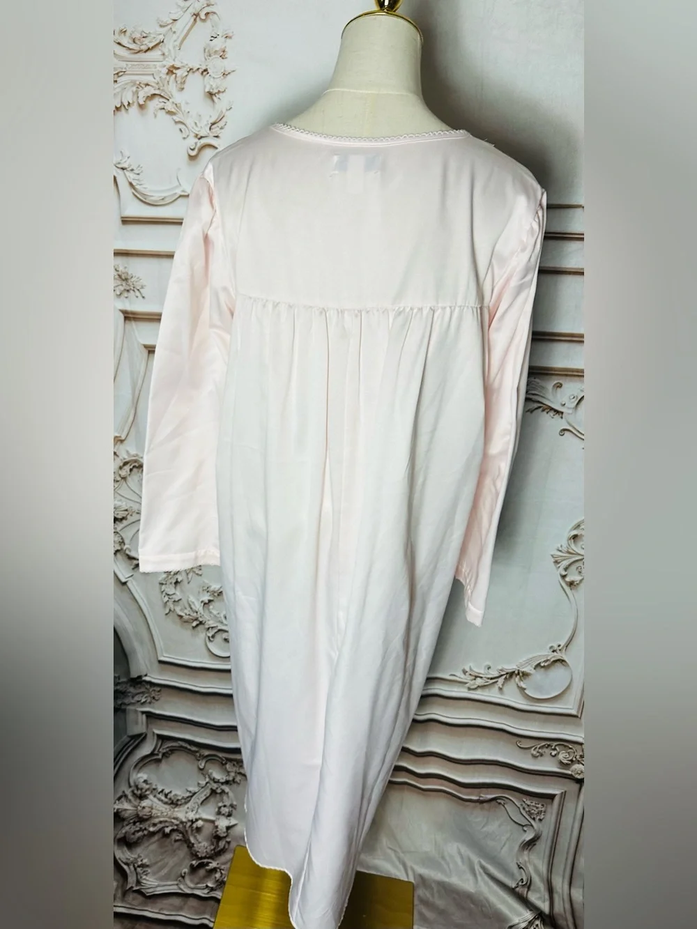 Miss Elaine Pale Pink Long Sleeve Nightgown with Floral Embroidery